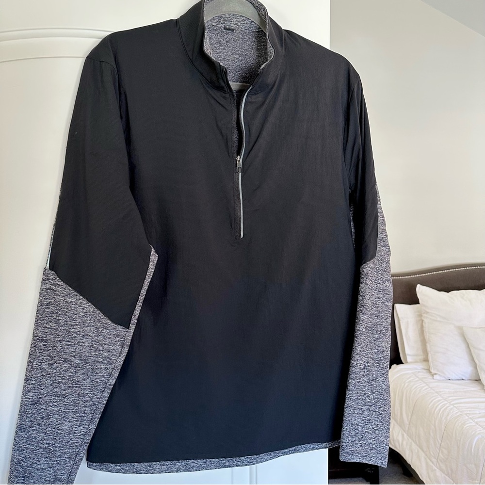 Lululemon Unisex Quarter 1/4 Zip Two Tone Sleeves Heather Grey Black